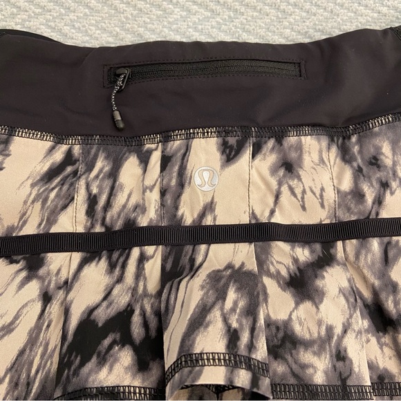 Lululemon Run: Pace Setter Skirt Size 6 - Picture 3 of 8
